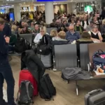 Káosz az egyik angliai reptéren, miután 2 súlyos autóbaleset történt a közelében