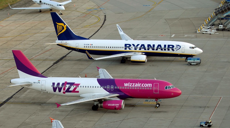 Még olcsóbban repülhetnek az angliai magyarok: A Wizzair és a Ryanair is csökkenti árait 2