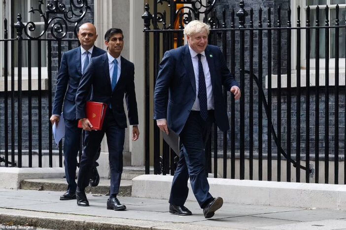 Összeomlás szélén Boris Johnson kormánya: tegnap este szinte egyszerre mondott le Rishi Sunak pénzügyminiszter és Sajid Javid egészségügyi miniszter 3