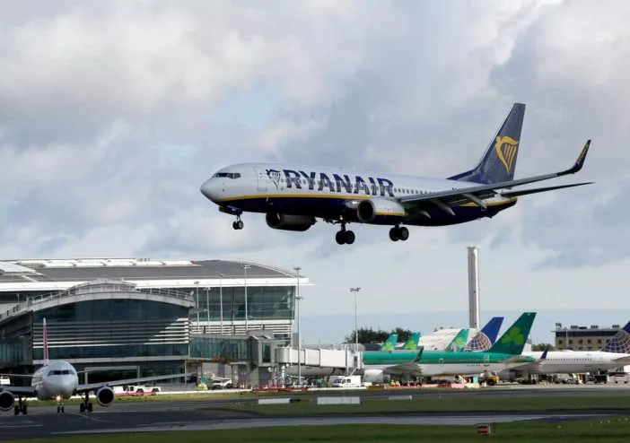 Újabb fontos változtatást vezet be a Ryanair, aminek az utasok nem örülnek 2