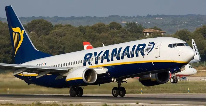 Rémálomszerű utazás a Ryanair egyik angliai járatán - az egyik utas azt mondta, "soha többé nem ül repülőre" 3