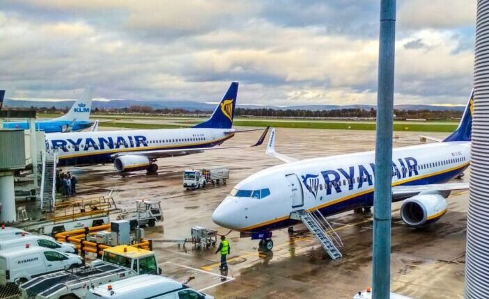 A Ryanair és a Jet2 is új járatot indít Magyarország és Anglia között