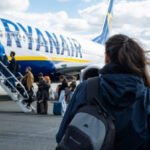 A Ryanair megszünteti az egyik Anglia és Magyarország közti járatát, emellett több mint 350 járatukat törölték egy hónap alatt