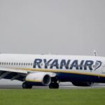 A Ryanair jelentősen csökkenti a járatai számát Nagy-Britannia legnagyobb repülőterein