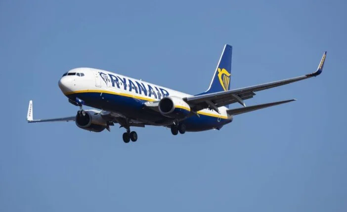 9 sérült, köztük egy 2 éves gyerek, az egyik Ryanair járaton, miután a gép extrém légörvénybe keveredett