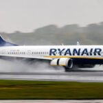 Kényszerleszállást kellett végrehajtania a Ryanair egyik angliai járatának, miután menet közben rosszul lett a pilóta