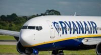 Magyar doktornő mentett életet egy Ryanair-járaton – kényszerleszállásra volt szükség Marseille-ben