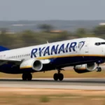 „Nem ember módjára bántak velem” – Bírósági eljárást indít a Ryanair ellen az egyik angliai járat utasa