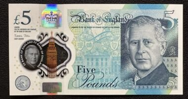 Egy £5-os bankjegy 2800 fontért kelt el – lehet, hogy nálad is ott lapul egy ilyen