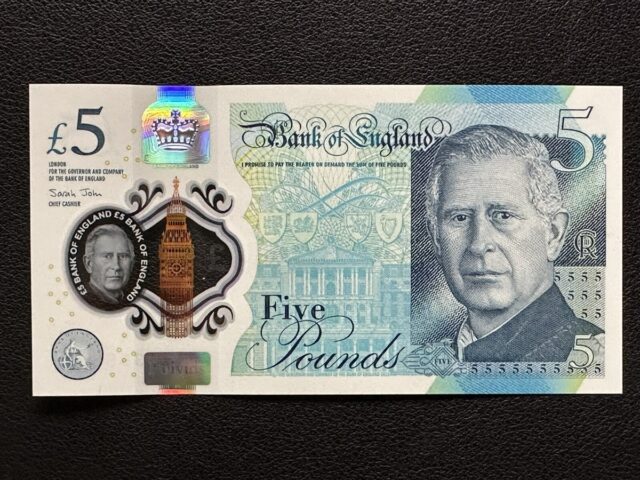 Egy £5-os bankjegy 2800 fontért kelt el – lehet, hogy nálad is ott lapul egy ilyen