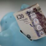 Több százezer nyugdíjast túladóztattak Nagy-Britanniában, méghozzá több ezer fonttal