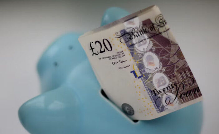 Több százezer nyugdíjast túladóztattak Nagy-Britanniában, méghozzá több ezer fonttal 1