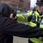 Új eszközt vezet be a rendőrség Nagy-Britanniában, ami sokakat felháborít, de hatékony