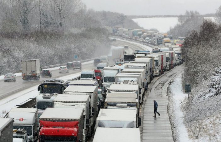 Szakad a hó Londonban és Nagy-Britannia nagy részén: fagyos szél, -10C és holnap március 1 5