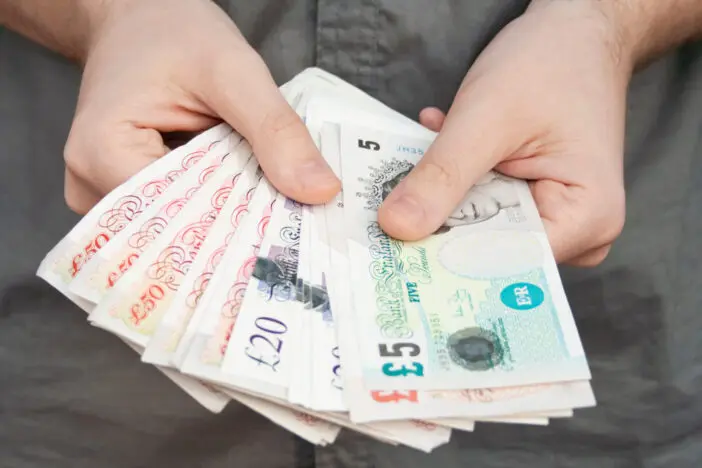 Mikor várható az újabb 900 font támogatás a Nagy-Britanniában élők millióinak 3