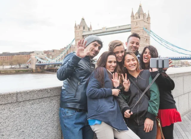 Magyarnak lenni külföldön: büszkeség, szégyen vagy mindkettő?