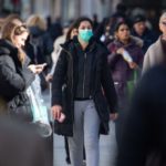 Koronavírus UK: Már 3 halálos áldozat és közel 300 fertőzött (Mik a jogaim ilyen esetben a munkahelyen)