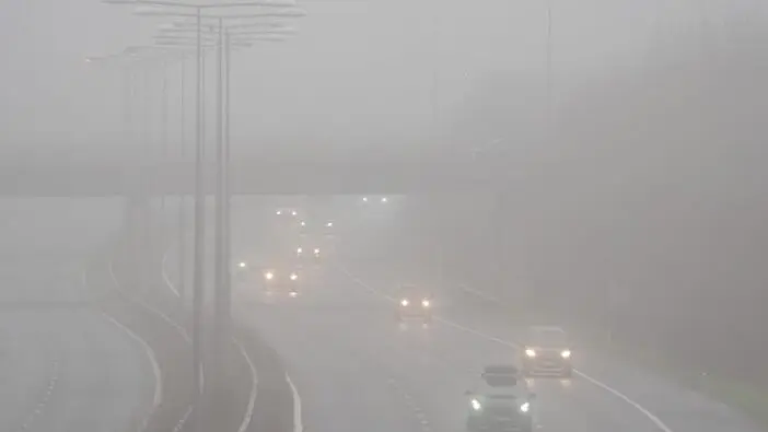 Hatalmas köd borítja be Nagy-Britannia egy jelentős részét - a Met Office figyelmeztetést adott ki