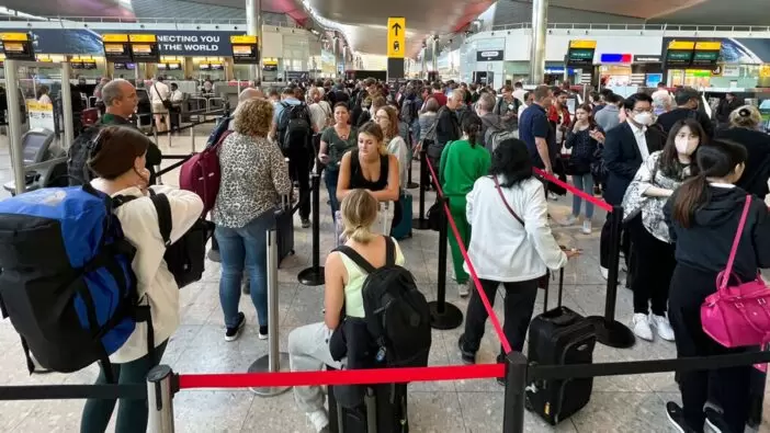 Teljes káosz alakulhat ki Európa repülőterein a nyáron: járatok ezreit törölhetik naponta, Budapest és London is a leginkább érintett repülőterek közt