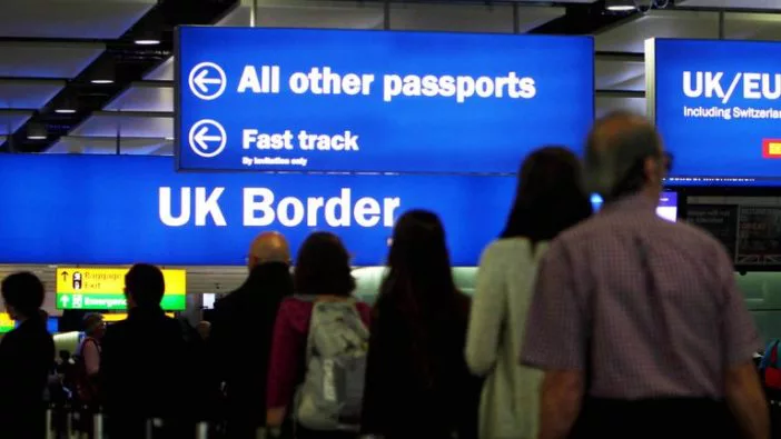 Nagyot zuhant a Nagy-Britanniába érkező EU polgárok száma – friss bevándorlási adatok 2