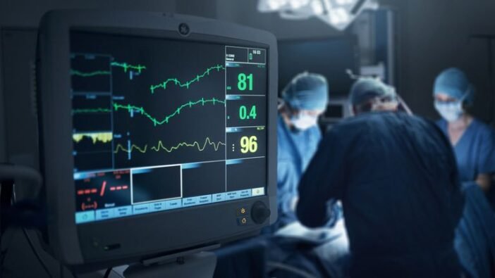 Botrány: büntetés és felfüggesztés nélkül folytathatja az az orvos, aki műtét közben szexelt a kollégájával Angliában Botrány: büntetés és felfüggesztés nélkül folytathatja az az orvos, aki műtét közben szexelt a kollégájával Angliában