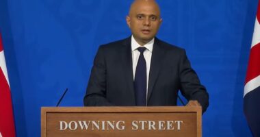 Figyelem, Angliában ismét változtak az utazási / tesztelési szabályok: mik az új változások (összefoglalás)