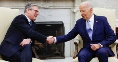 A brit miniszterelnök és az amerikai elnök olyan lépésre készül, ami miatt eszkalálódhat, kiterjedhet az ukrán-orosz háború