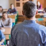 Hatalmas botrány: Meztelen fotókat küldött magáról egy általános iskolás diáknak az egyik tanára Angliában