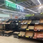 A gyümölcs- és zöldséghiány az áruházak polcain hetekig is eltarthat Nagy-Britannia szerte
