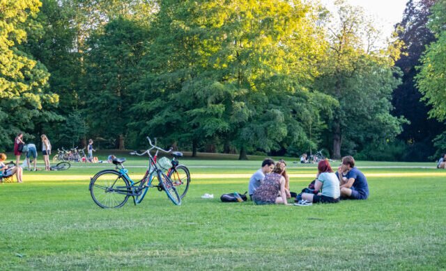 20°C-os tavaszi meleg érkezik ma az Egyesült Királyságba
