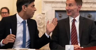 A támogatások csökkentése jöhet Nagy-Britanniában – a brit miniszterelnök nyilatkozott