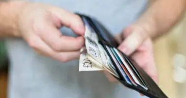Minden támogatás és pénzösszeg, ami igényelhető 2024 decemberben Nagy-Britanniában a megemelkedett költségek közepette 16