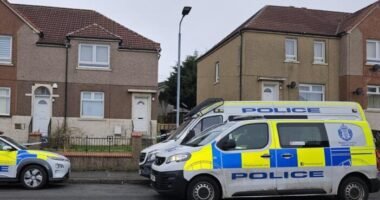 Meghalt egy 36 éves férfi, akit „túszul ejtettek, majd megkínoztak” Nagy-Britanniában