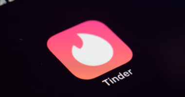 5000 fontért ultraprémium funkciót vezet be a Tinder, amivel rengeteg nő szerint minden határon túlmegy az online társkereső app