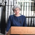 Hatalmas, váratlan bejelentést tett ma a brit miniszterelnök: új választások jöhetnek