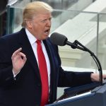 Mától hivatalosan is új amerikai elnök van hatalmon: ez Nagy-Britannia jövőjét is befolyásolhatja