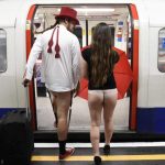 A „Nadrág nélküli metrózás” napja Londonban 2019: tizedik alkalommal rendezik meg
