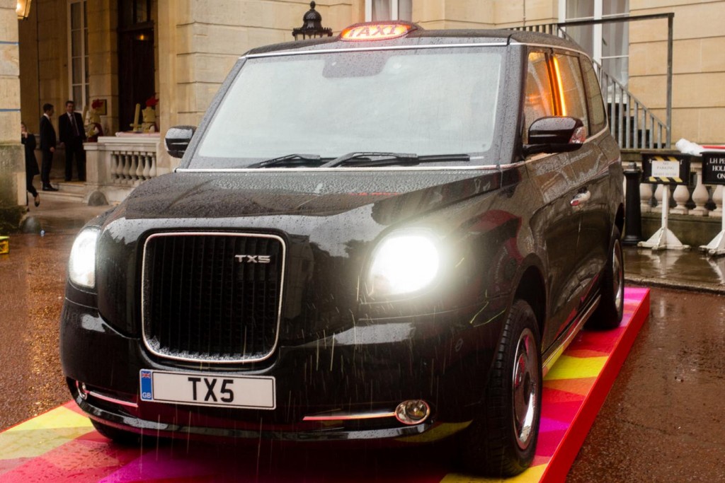 tx5blacktaxi2110a