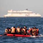 Deportálják és örökre kitilthatják Nagy-Britanniából az összes illegális bevándorlót egy új törvényjavaslat értelmében, amit ma hoznak nyilvánosságra