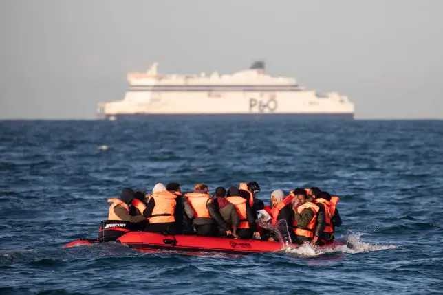 Deportálják és örökre kitilthatják Nagy-Britanniából az összes illegális bevándorlót egy új törvényjavaslat értelmében, amit ma hoznak nyilvánosságra 1