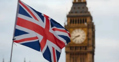 Dolgozók milliói örülhetnek: királyi jóváhagyást kapott az Employment Rights Bill - itt van, hogyan változnak az Angliában dolgozók jogai