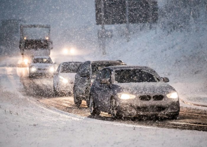 Az első komolyabb hóesés idén Nagy-Britanniában: több helyen 10-20 cm hó esett le hétfő reggelre 6
