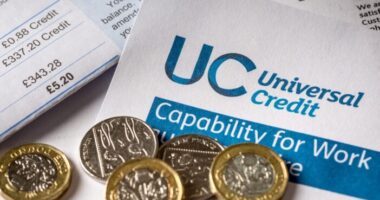 Jelentős változás jön az Universal Credit rendszerében áprilistól Nagy-Britanniában – ezt minden érintettnek tudnia kell