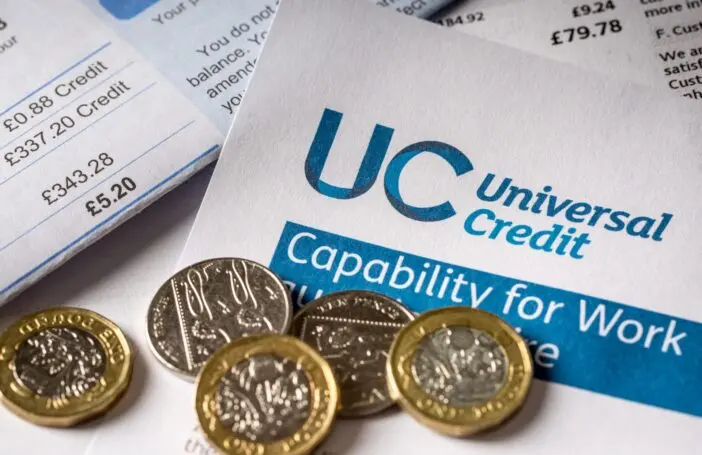 Jelentős változás jön az Universal Credit rendszerében áprilistól Nagy-Britanniában – ezt minden érintettnek tudnia kell 3