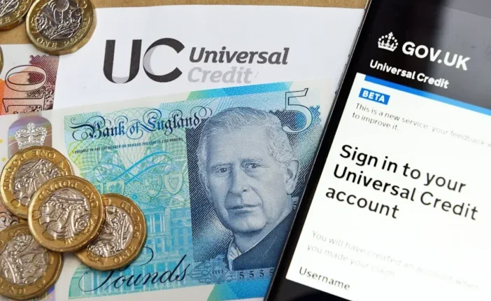 Több százezer embertől vonhatják meg a támogatását Nagy-Britanniában