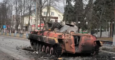 Saját parancsnokukon tankkal hajtottak át orosz katonák, az ukrán elnök pedig Orbán Viktorhoz szólt (friss fejlemények a háború kapcsán)