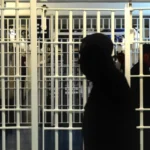 Véletlenül szabadon engedtek egy nemi erőszakkal vádolt férfit – elhagyta az Egyesült Királyságot a tárgyalás előtt