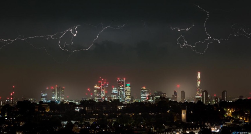 Hatalmas villámok London egén: a tegnapi vihar képekben 2