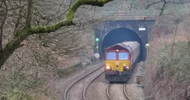 Utasokkal teli vonat gázolt halálra egy férfit egy alagútban Nagy-Britanniában 1