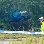 Horrorbaleset London egyik nagy bevásárlóközpontjánál – 3 halott, 1 személy pedig az életéért küzd, miután autóval átszakították a szalagkorlátot és lezuhantak